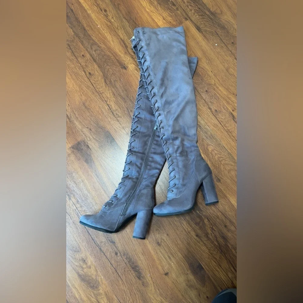 Refresh Gray Over-the-Knee Boots with Suede Finish